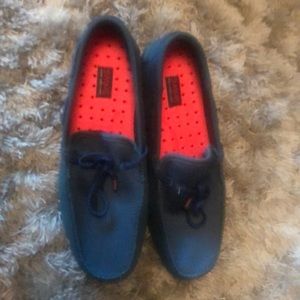 Swims. Waterproof shoes. Size 6